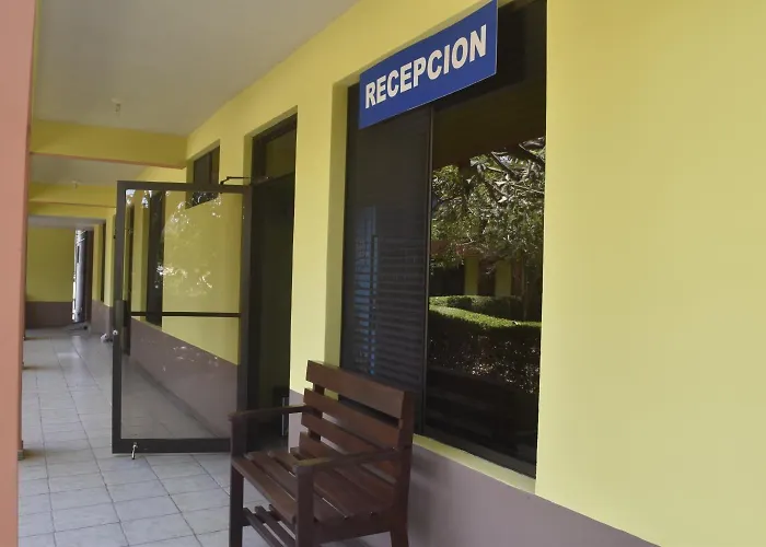 Hotel Santa Ana Airport