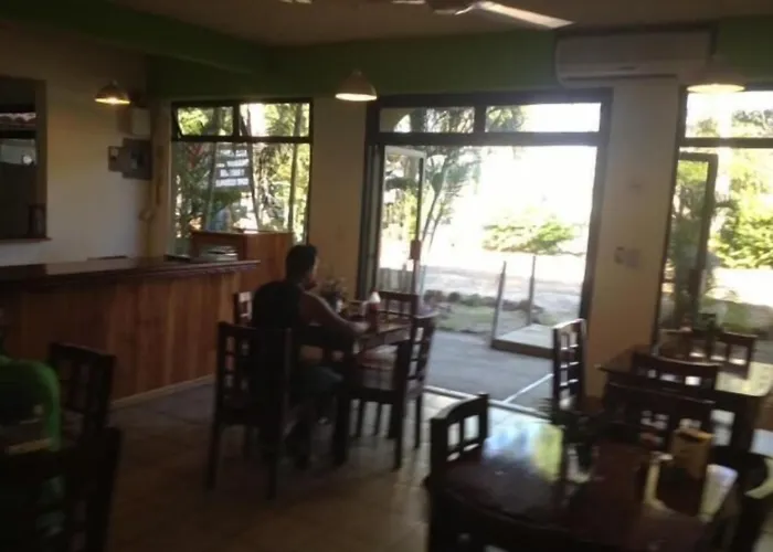 Santa Ana Airport Hotel 2*