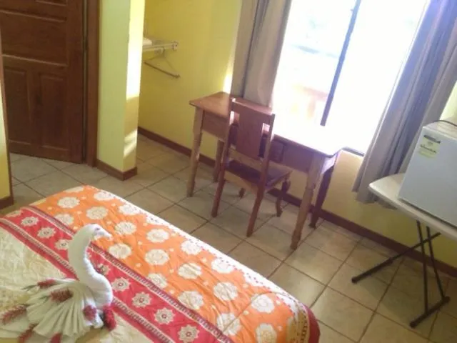 Hotel Santa Ana Airport 2*